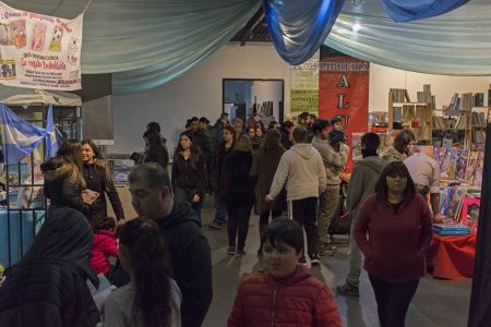 Concluyó con gran marco de público la XXIV° Feria Provincial del Libro “60 años: Santa Cruz Nos Une”