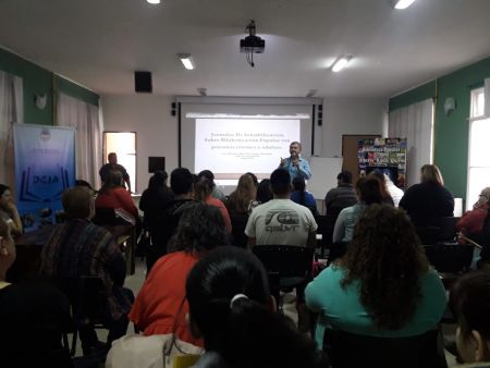 Realizaron jornada sobre alfabetización de Adultos en Río Gallegos y Caleta Olivia