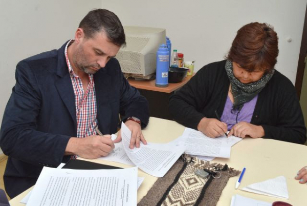 Pueblos Originarios firmaron Acta para la construcción del Secundario 35 en La Esperanza