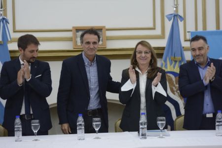 Presentaron Plan Nacional Argentina Hace en Santa Cruz